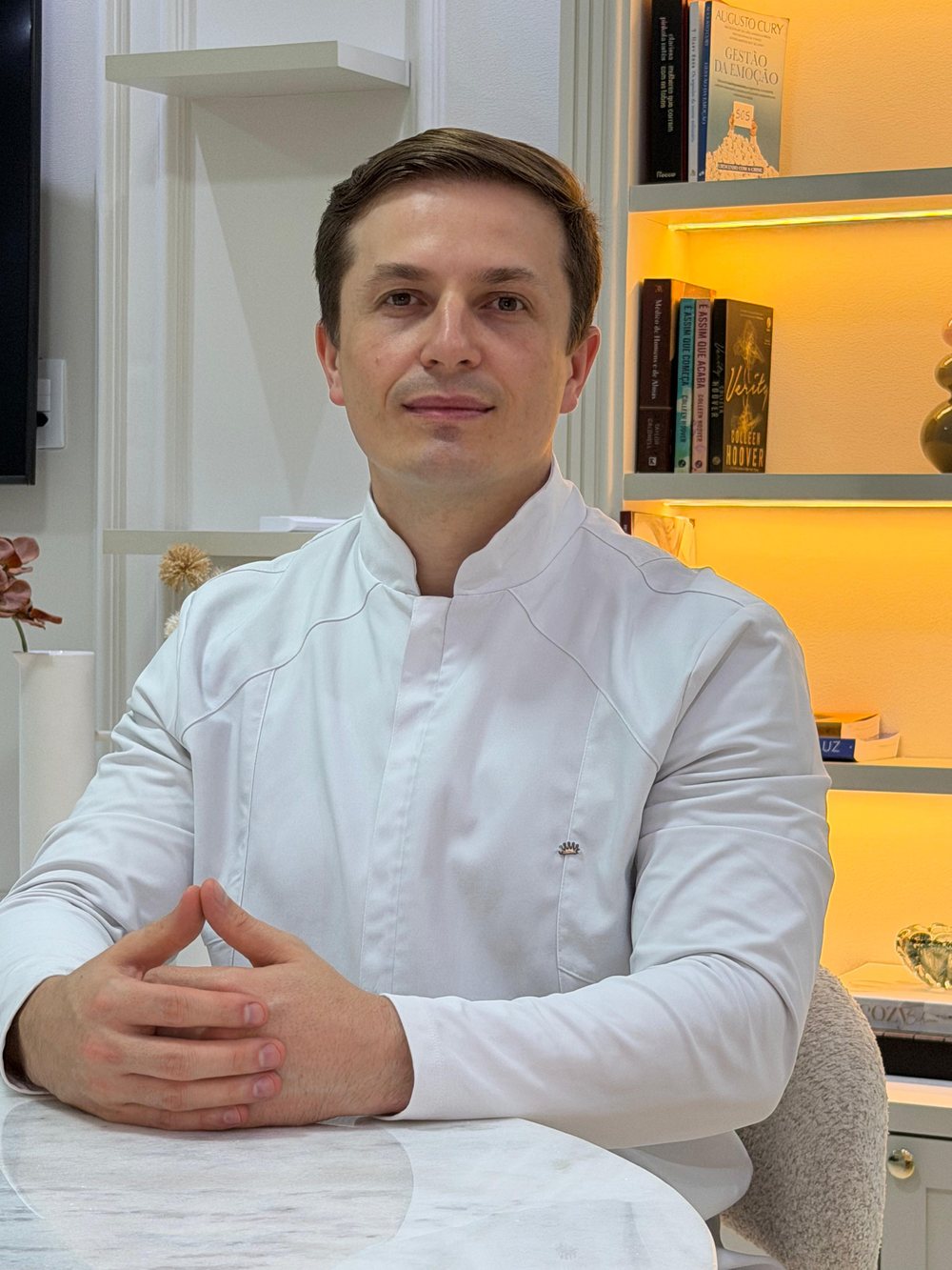 Dr. Samoel Gavioli